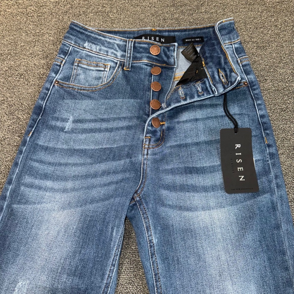 NWT Risen Los Angeles High Rise Straight Leg Jeans Button Fly Raw Hem Size 1 - Picture 2 of 11